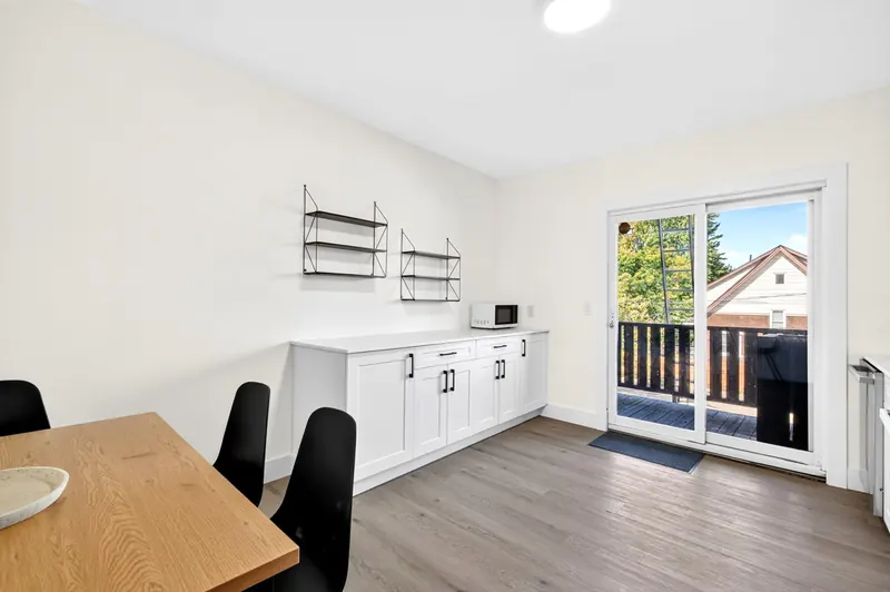 McEwan Suites 2 bedroom + den suite, photo 2